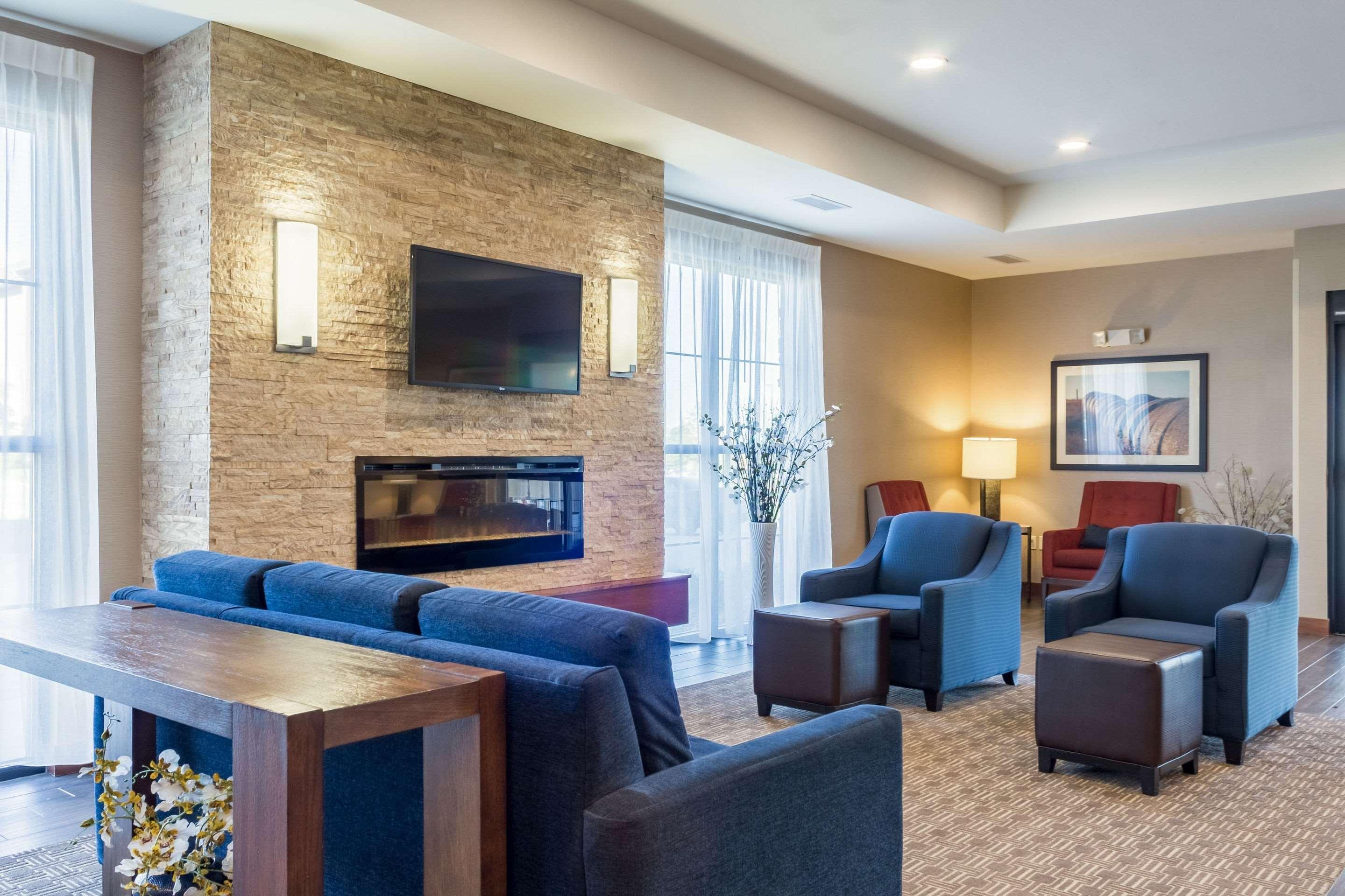 Comfort Inn & Suites Avera Southwest Су-Фолс Екстер'єр фото