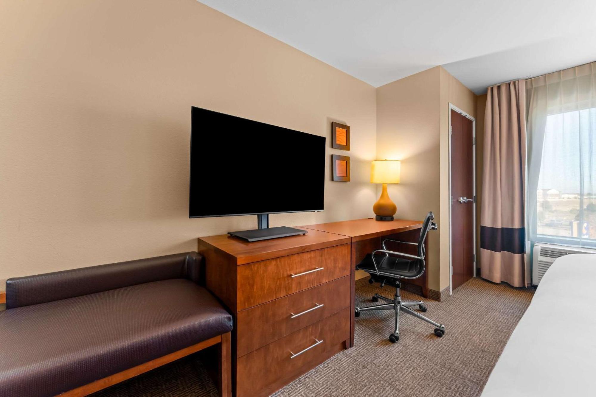 Comfort Inn & Suites Avera Southwest Су-Фолс Екстер'єр фото